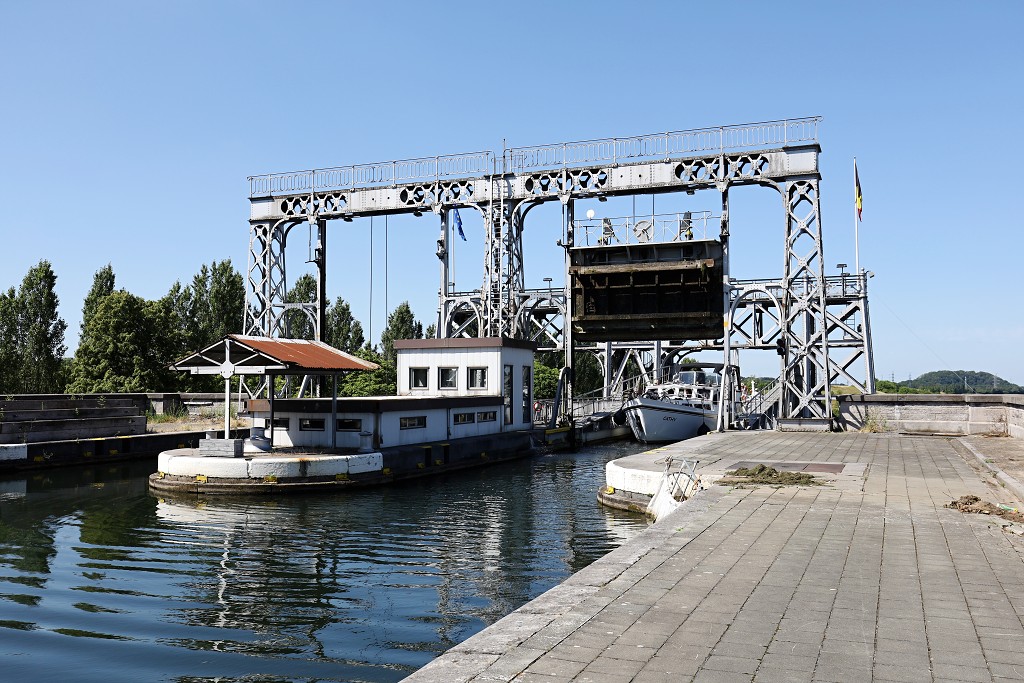 Scheepsliften belgie kabellift van Strepy-Thieu scheepslift 1 2 3 4 hellend vlak van Ronquieres Houdeng Goegnies Aimeries historisch Canal du Centre Bracquegnies hdr